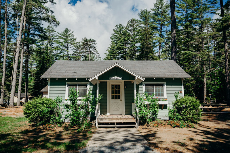 6-Person Housekeeping Cottage